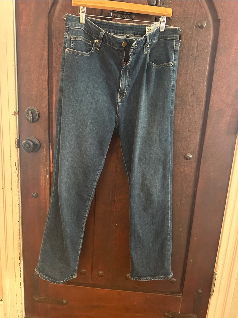 Aviator women’s best travel jeans size 33, relaxed straight leg